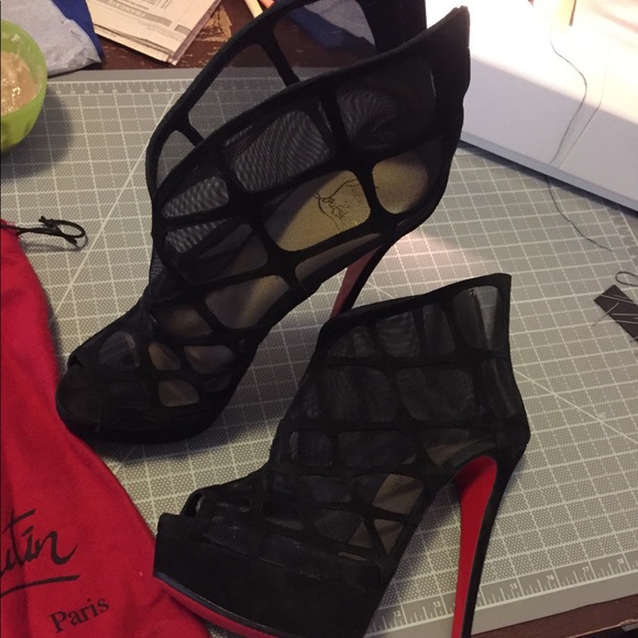 Authentic Christian Louboutin - Picture 1 of 7